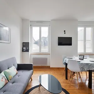 https://la-crevette-bleue.inbrittany.com