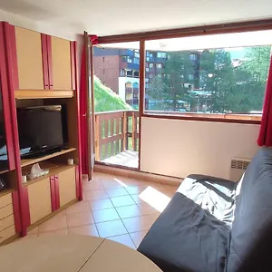 4 Personnes Quartier Le Hameau - 2000 Proche Piste Isola